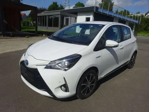 Used TOYOTA YARIS Hybrid 2018 Ad 