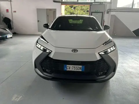 Used TOYOTA C-HR Hybrid 2024 Ad 