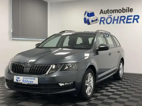 Used SKODA OCTAVIA Petrol 2017 Ad 