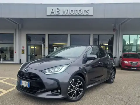 Used TOYOTA YARIS Hybrid 2020 Ad 