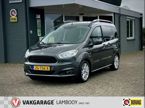 Used FORD TOURNEO Petrol 2015 Ad 