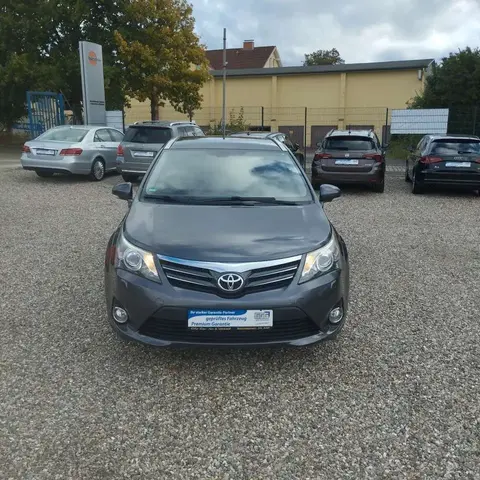 Used TOYOTA AVENSIS Petrol 2015 Ad 