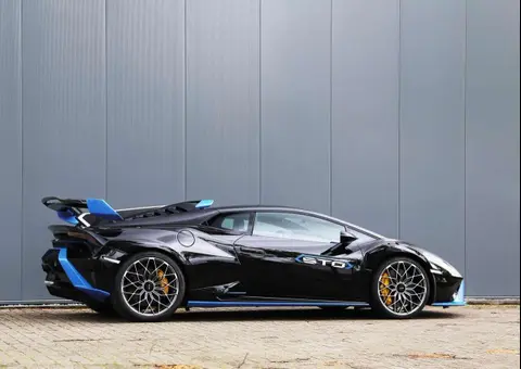 Used LAMBORGHINI HURACAN Petrol 2023 Ad 