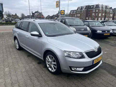 Annonce SKODA OCTAVIA Essence 2015 d'occasion 