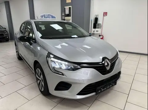 Annonce RENAULT CLIO Essence 2023 d'occasion 