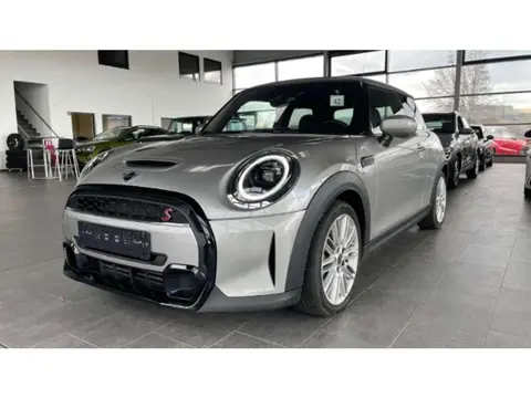 Used MINI COOPER Petrol 2023 Ad Germany