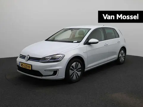 Used VOLKSWAGEN GOLF Electric 2017 Ad 