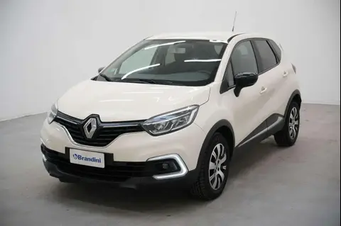 Used RENAULT CAPTUR Petrol 2019 Ad 