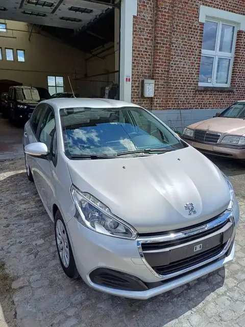 Used PEUGEOT 208 Petrol 2018 Ad 