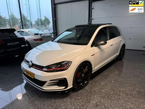 Used VOLKSWAGEN GOLF Petrol 2019 Ad 