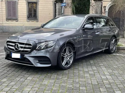 Annonce MERCEDES-BENZ CLASSE E Diesel 2019 d'occasion 