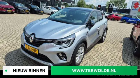 Used RENAULT CAPTUR Hybrid 2021 Ad 