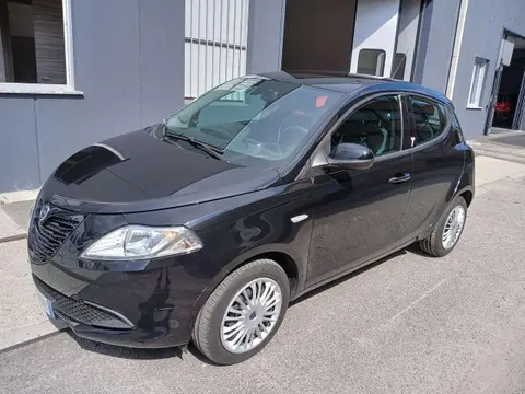 Annonce LANCIA YPSILON Essence 2015 d'occasion 