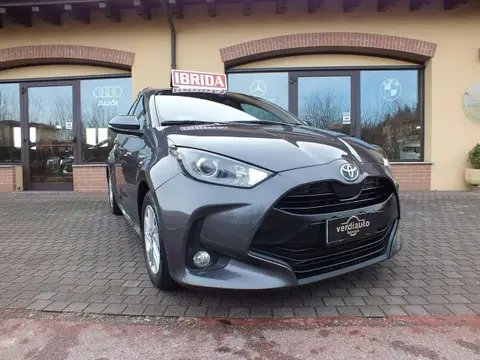 Used TOYOTA YARIS Hybrid 2021 Ad 