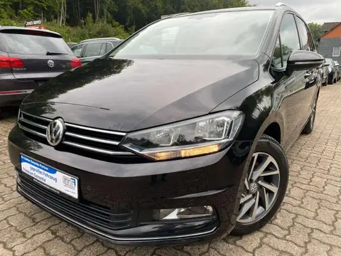 Used VOLKSWAGEN TOURAN Petrol 2017 Ad 