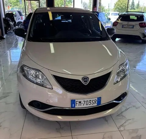 Annonce LANCIA YPSILON Essence 2018 d'occasion 