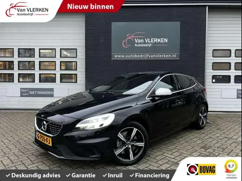 Annonce VOLVO V40 Essence 2019 d'occasion 