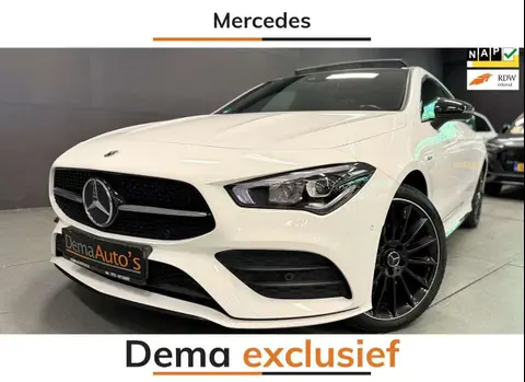 Used MERCEDES-BENZ CLASSE CLA Hybrid 2021 Ad 