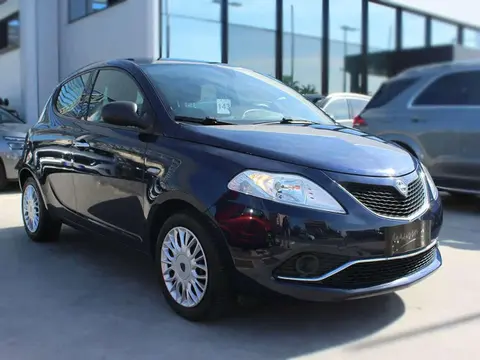 Annonce LANCIA YPSILON Essence 2017 d'occasion 