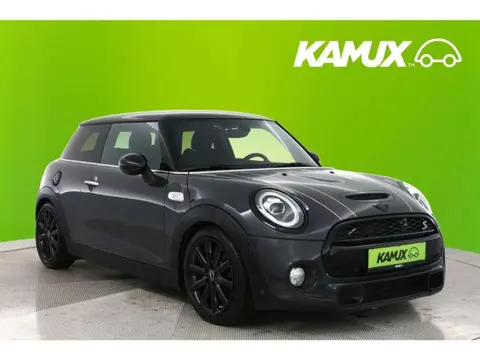 Annonce MINI COOPER Essence 2019 d'occasion Allemagne