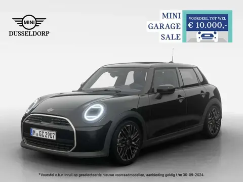 Used MINI COOPER Petrol 2024 Ad 