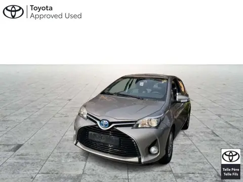 Used TOYOTA YARIS Hybrid 2015 Ad 