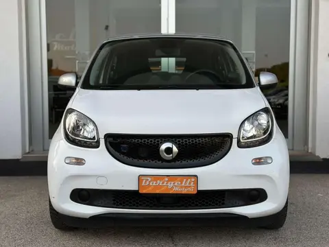 Used SMART FORFOUR Electric 2018 Ad 