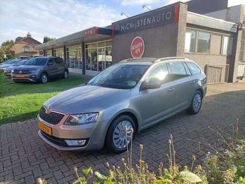 Annonce SKODA OCTAVIA Essence 2016 d'occasion 