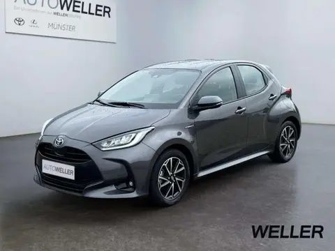 Used TOYOTA YARIS Hybrid 2021 Ad 