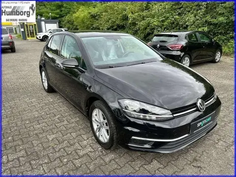 Used VOLKSWAGEN GOLF Petrol 2017 Ad 