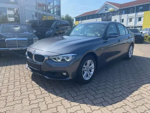 Used BMW SERIE 3 Petrol 2017 Ad 