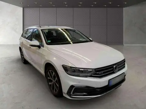 Used VOLKSWAGEN PASSAT Hybrid 2021 Ad 