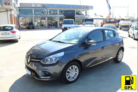 Used RENAULT CLIO LPG 2018 Ad 