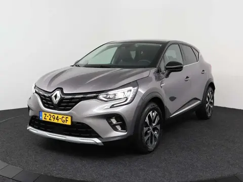 Used RENAULT CAPTUR Hybrid 2023 Ad 