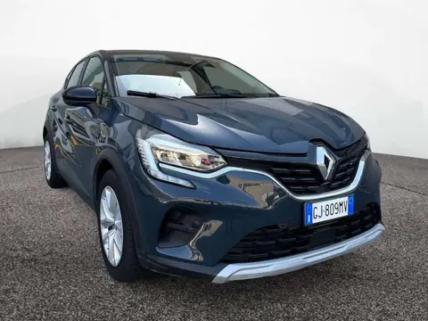 Used RENAULT CAPTUR Hybrid 2022 Ad 