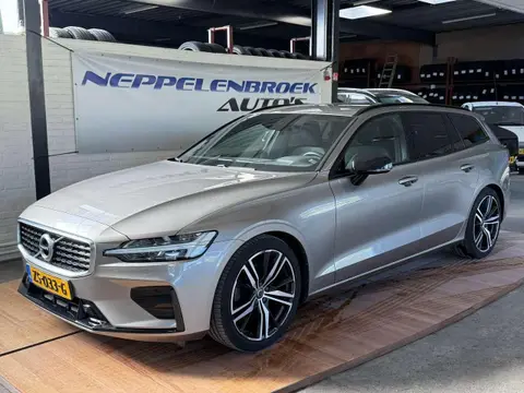 Annonce VOLVO V60 Essence 2019 d'occasion 