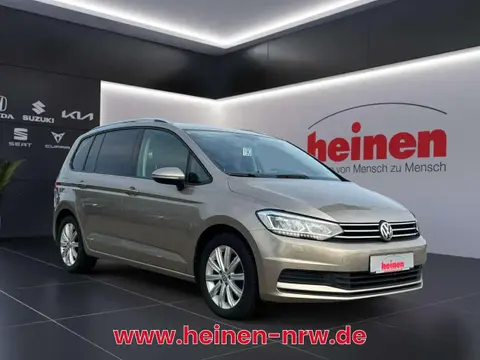 Used VOLKSWAGEN TOURAN Diesel 2017 Ad 