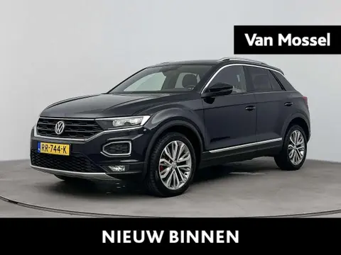 Annonce VOLKSWAGEN T-ROC Essence 2018 d'occasion 