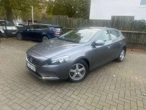 Annonce VOLVO V40 Essence 2015 d'occasion 