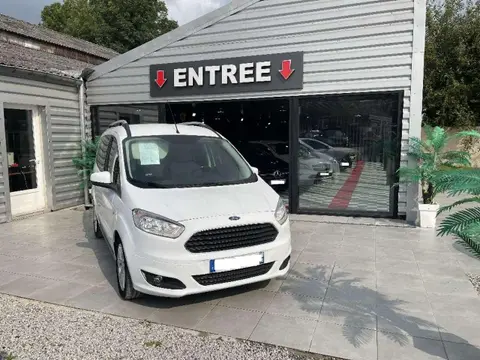 Annonce FORD TOURNEO Essence 2017 d'occasion 