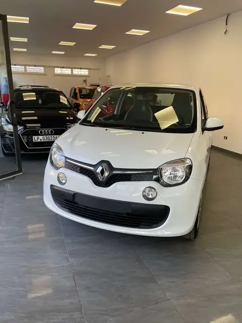 Used RENAULT TWINGO Petrol 2015 Ad 