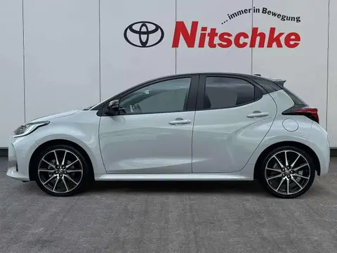 Used TOYOTA YARIS Hybrid 2022 Ad 