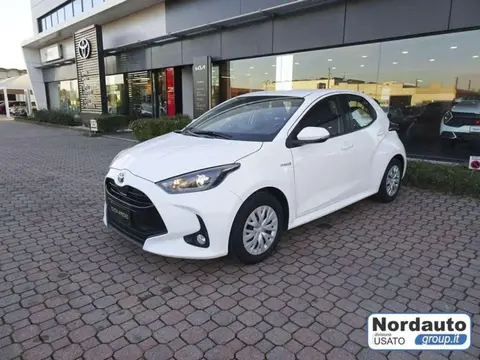 Used TOYOTA YARIS Hybrid 2020 Ad 