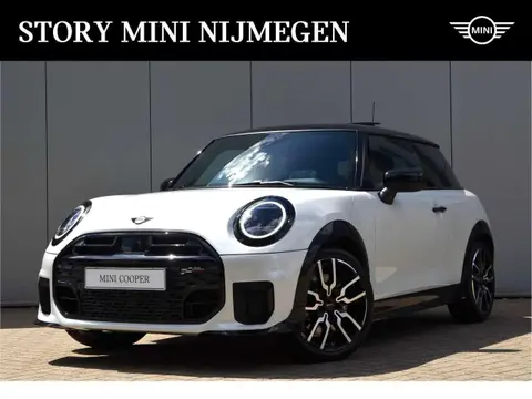 Used MINI COOPER Petrol 2024 Ad 