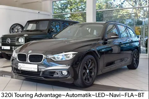 Used BMW SERIE 3 Petrol 2017 Ad 