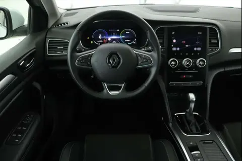 Used RENAULT MEGANE Hybrid 2022 Ad 