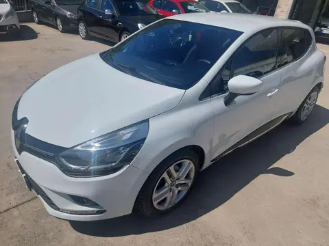 Used RENAULT CLIO Diesel 2018 Ad 