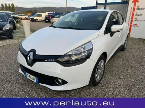 Annonce RENAULT CLIO Essence 2015 d'occasion 