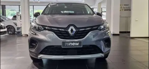 Used RENAULT CAPTUR Hybrid 2021 Ad 