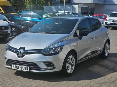 Used RENAULT CLIO Petrol 2017 Ad 